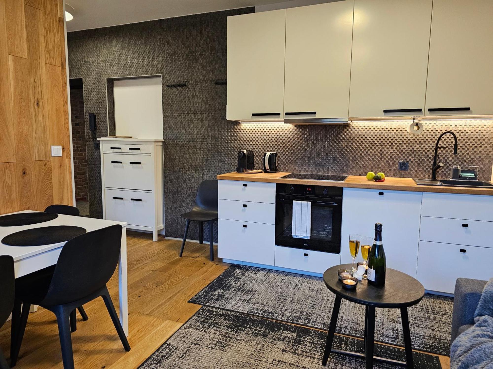 Urban Apartments Premium No 3, Free Private Parking, Self Check-In Хожув Екстер'єр фото