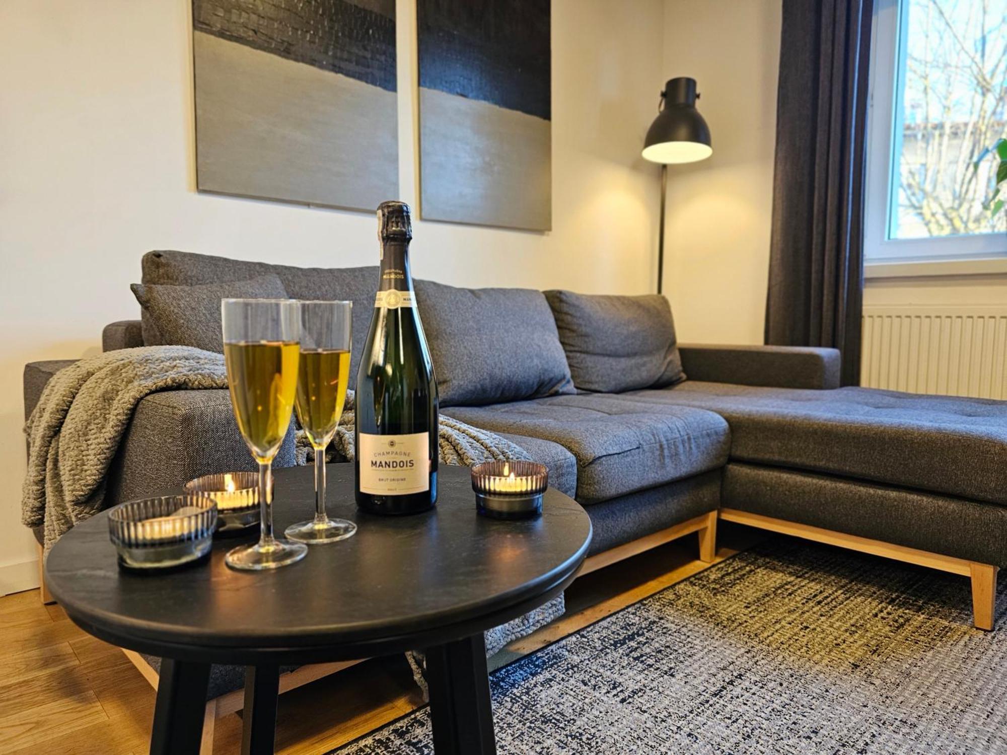 Urban Apartments Premium No 3, Free Private Parking, Self Check-In Хожув Екстер'єр фото