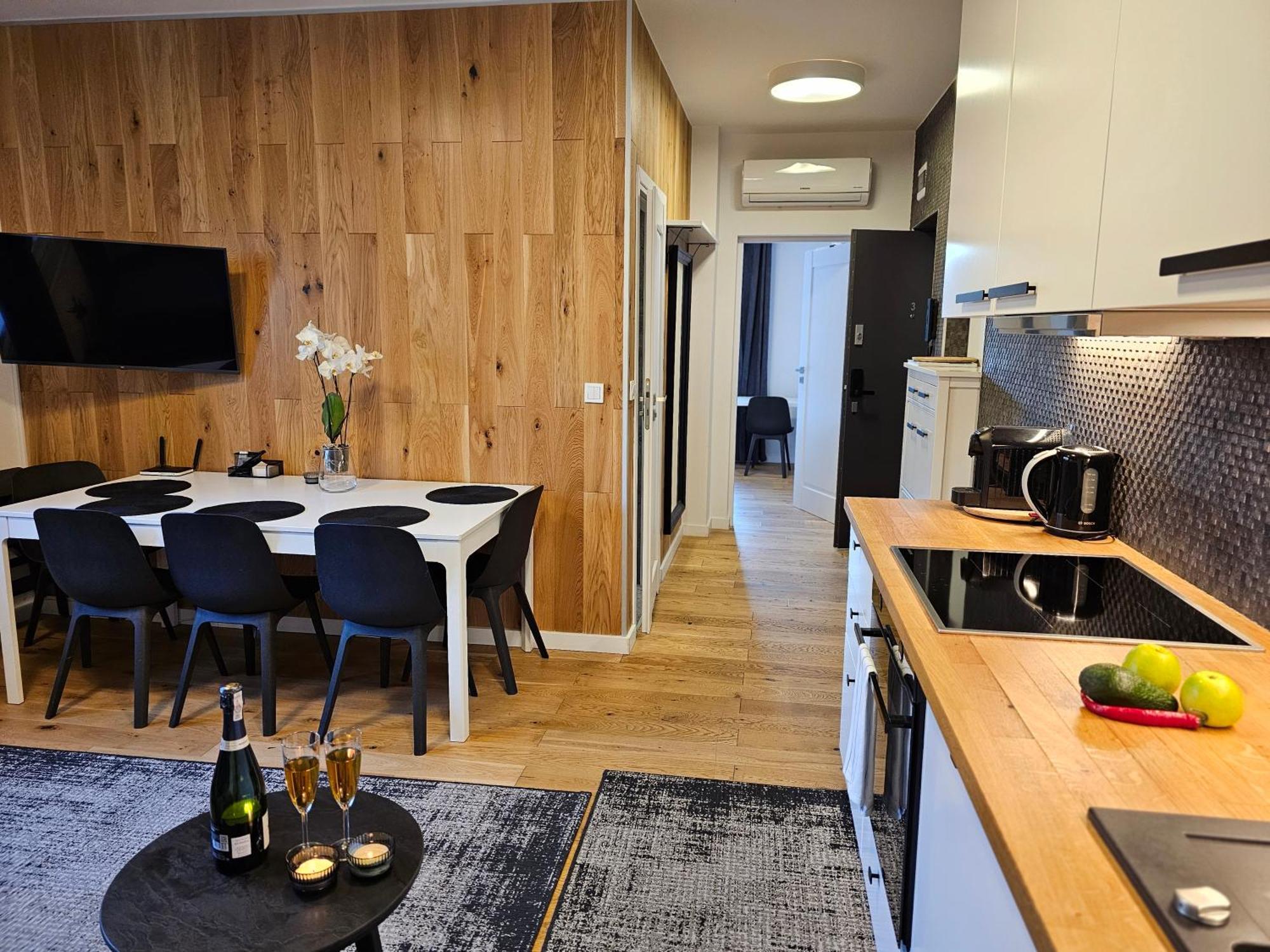 Urban Apartments Premium No 3, Free Private Parking, Self Check-In Хожув Екстер'єр фото