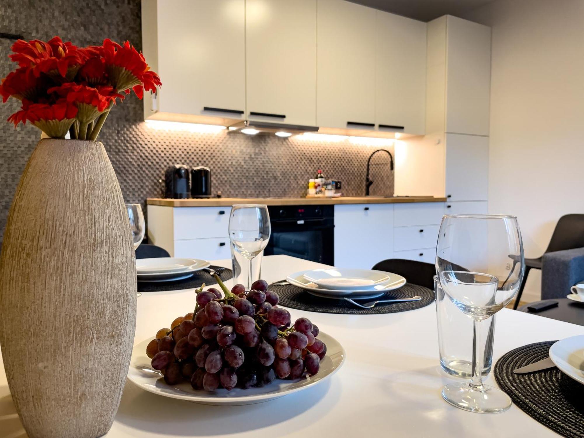 Urban Apartments Premium No 3, Free Private Parking, Self Check-In Хожув Екстер'єр фото
